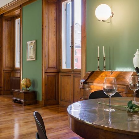 Domus La Costa Apartment Verona Bagian luar foto
