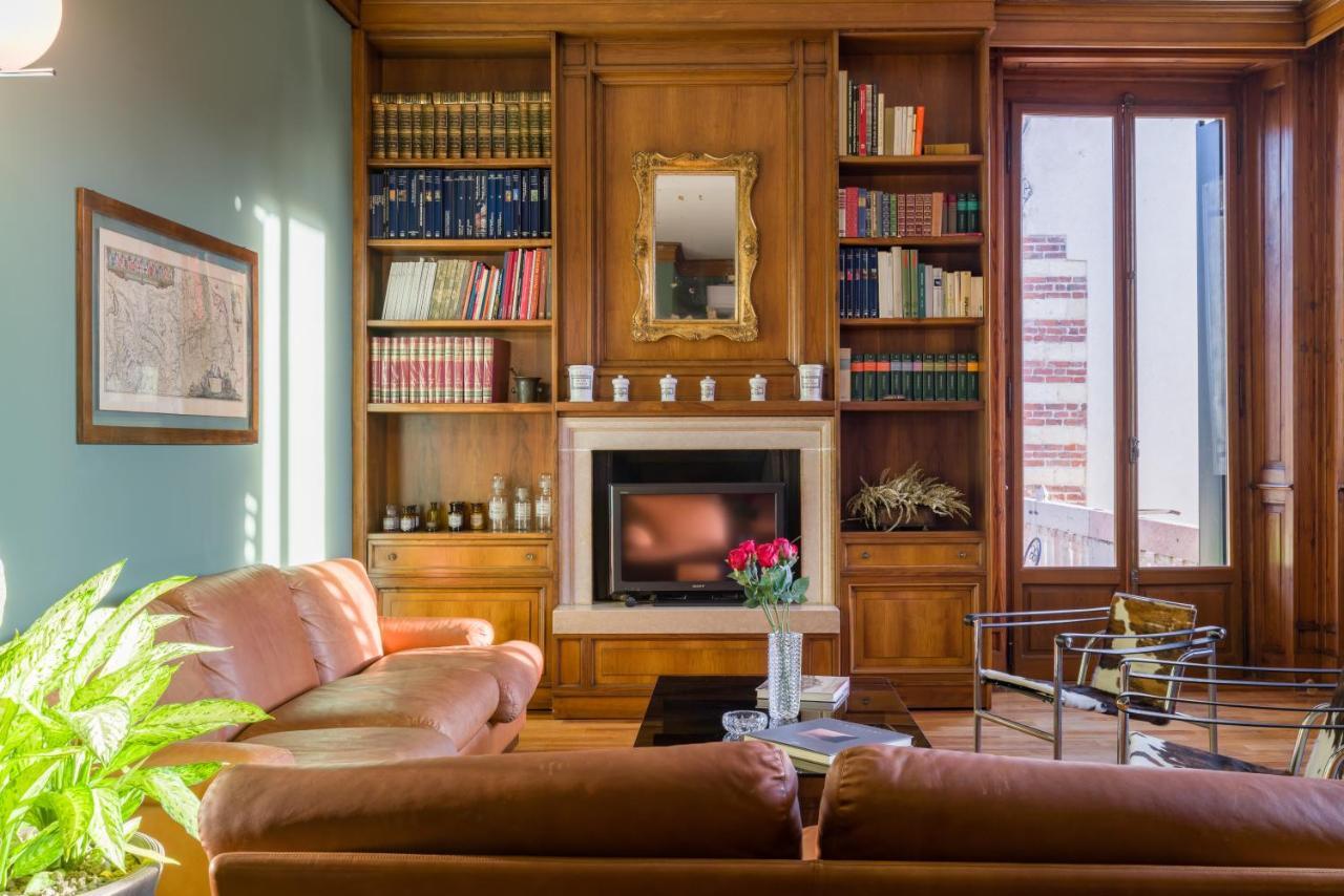 Domus La Costa Apartment Verona Bagian luar foto