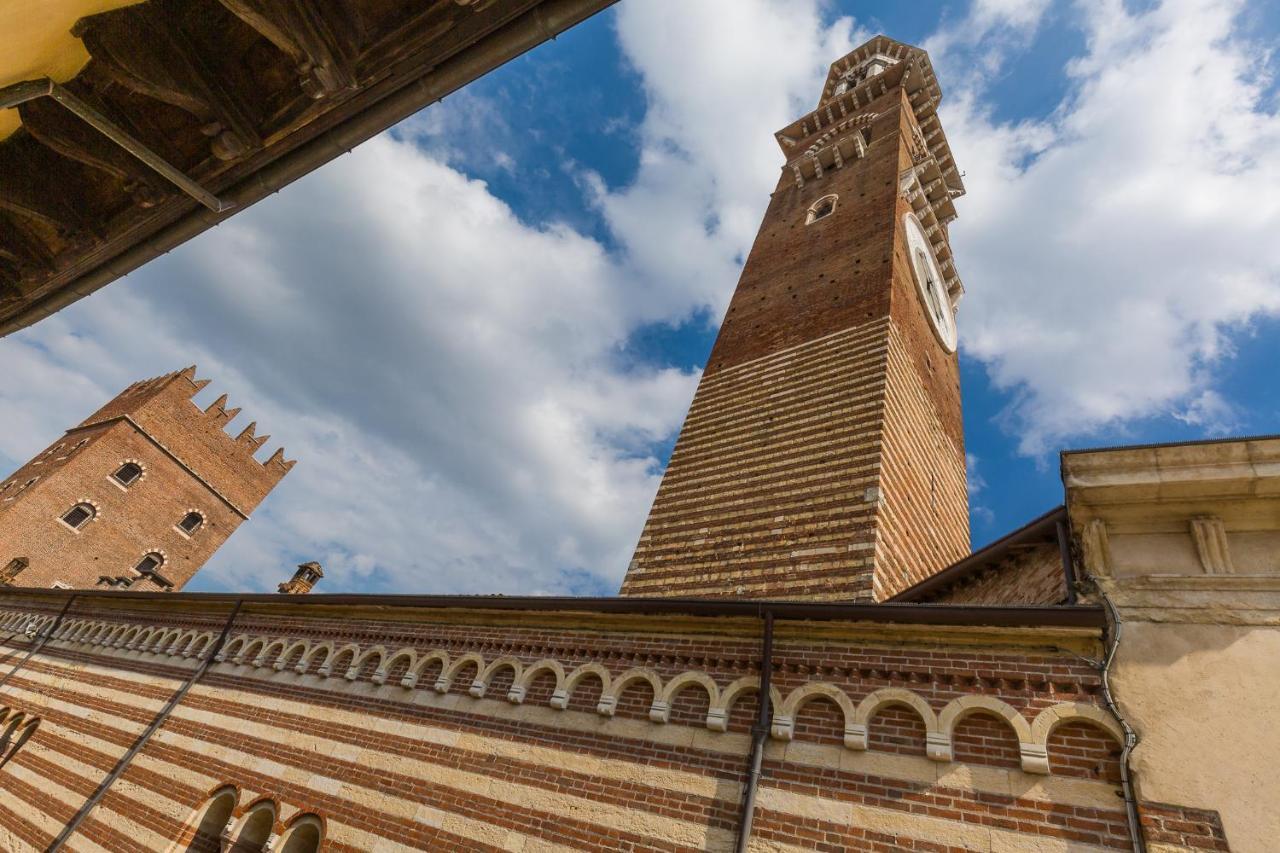 Domus La Costa Apartment Verona Bagian luar foto